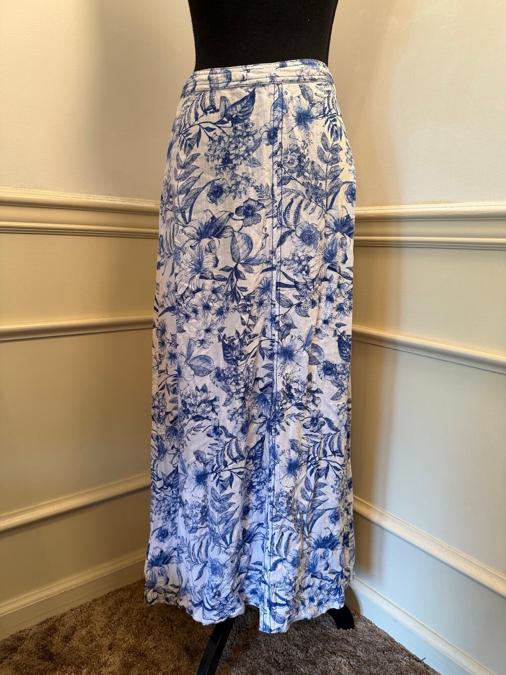 CeCe Blue & White Floral Botanical Print Linen-Blend Seamed Maxi Skirt Cottage